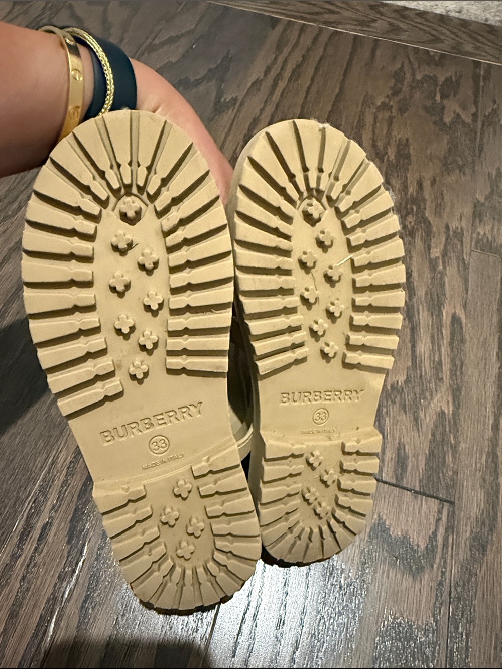 Burberry Beige Kids jelly Sandals with TB Logo - Picture 7 of 8